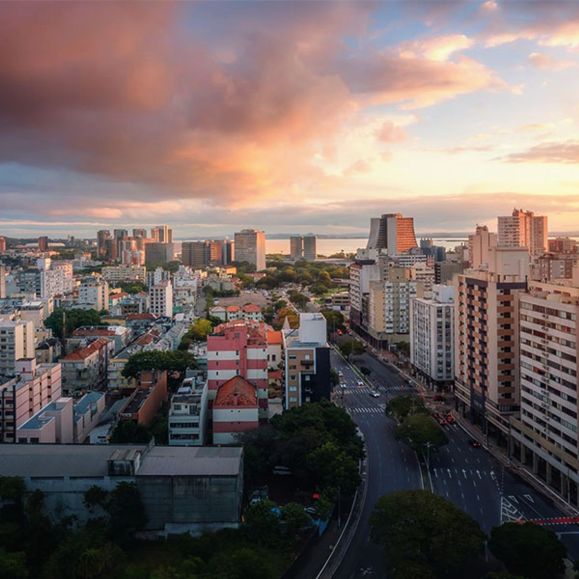  Porto Alegre estrutura PPP em escolas, energia, lixo e concessão do DMAE